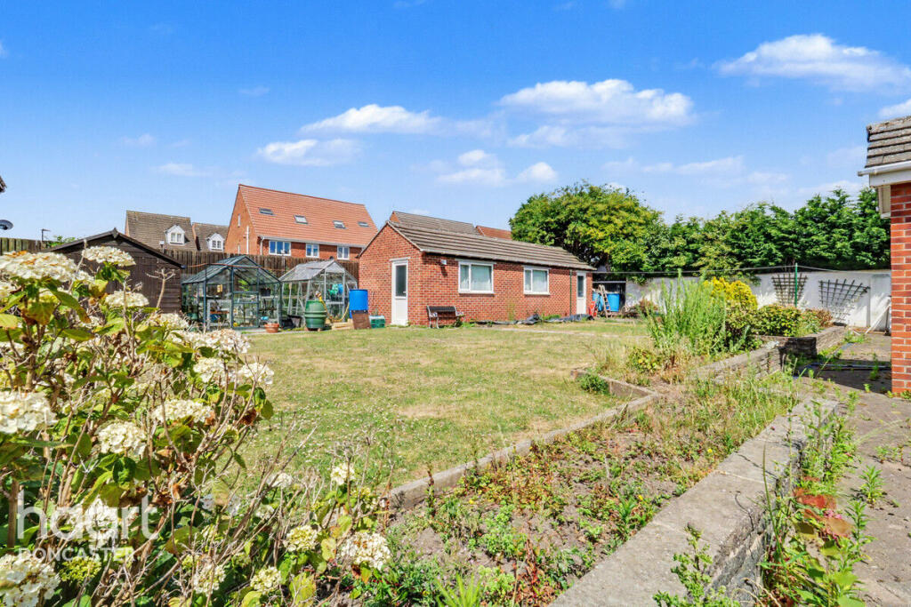 Downland Close, Balby, Doncaster photo 4