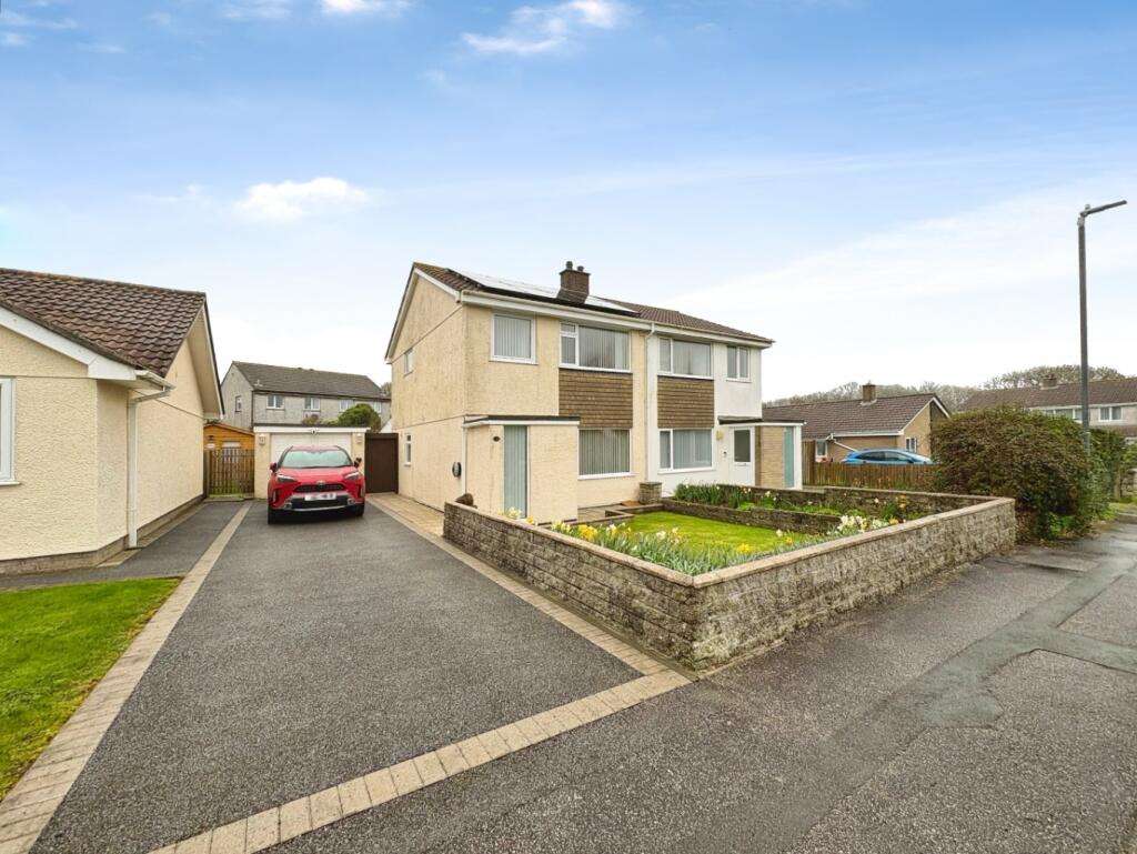 Main image of property: Helston, Well presented home ideal for families