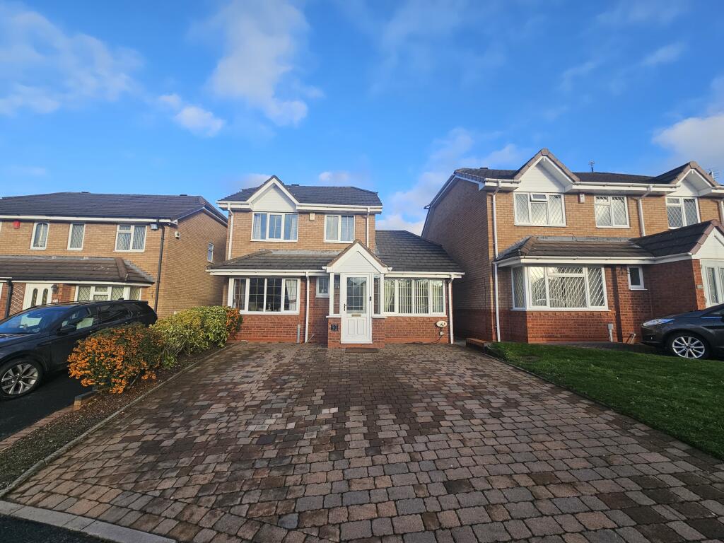 4-bed detached on Nairn Road, Bloxwich, Walsall, £380,000