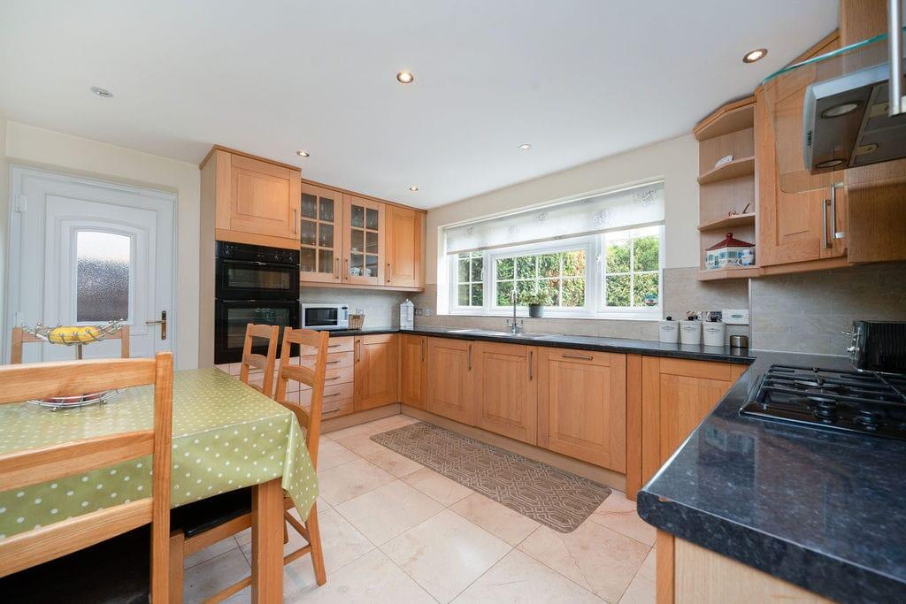 Grangewood, Wexham, Slough, SL3 photo 4