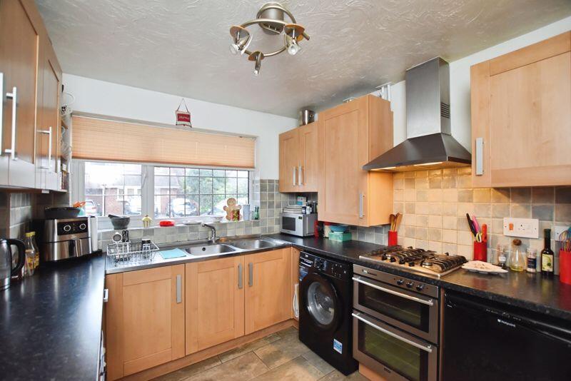 Bishops Mead, Laverstock                    ***VIDEO TOUR*** photo 3