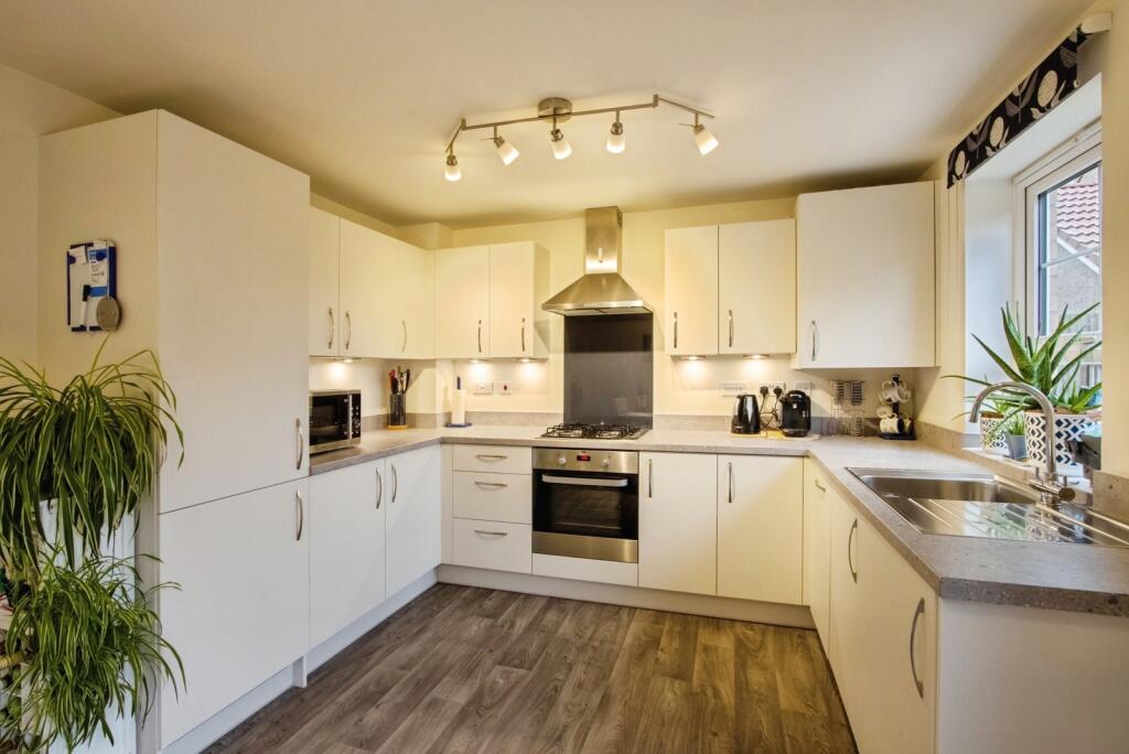 Paddock Rise, East Ardsley, Wakefield, West Yorkshire, WF3 photo 3