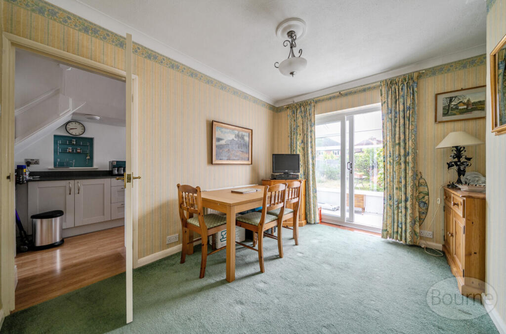 Whitemore Road, Guildford, Surrey, GU1 photo 4