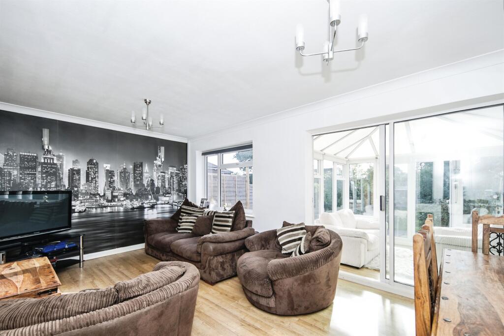House in Solihull, Balsall - View 2
