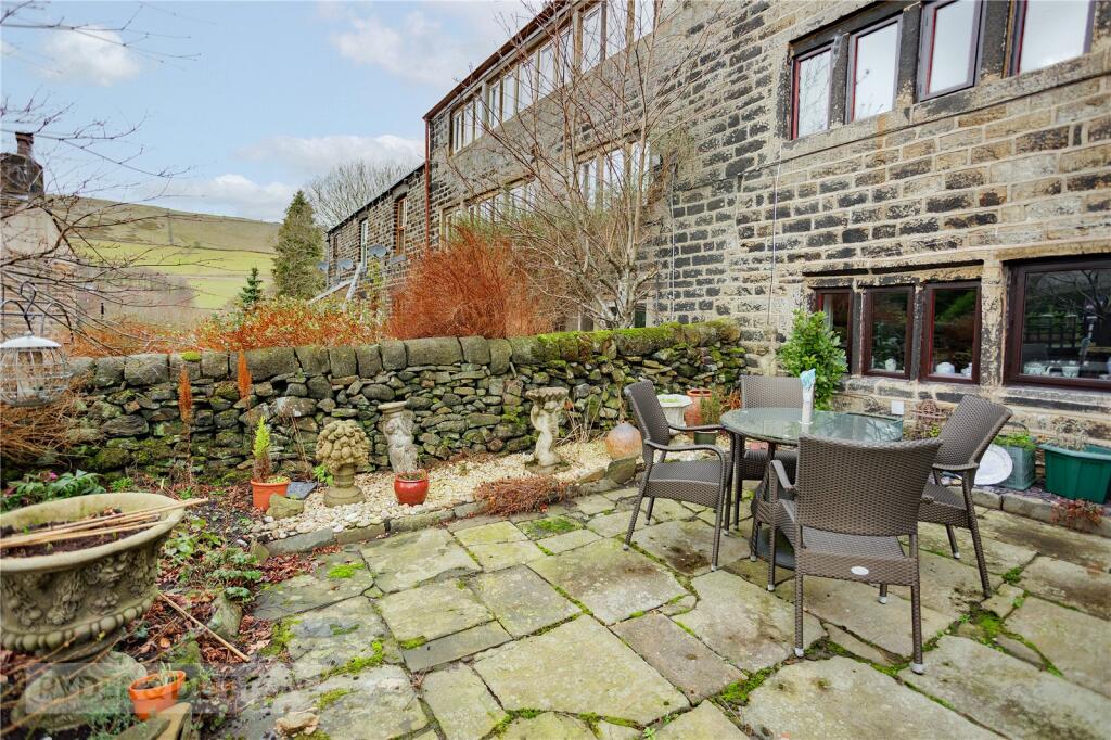 Harrop Green, Diggle, Saddleworth, OL3 photo 3