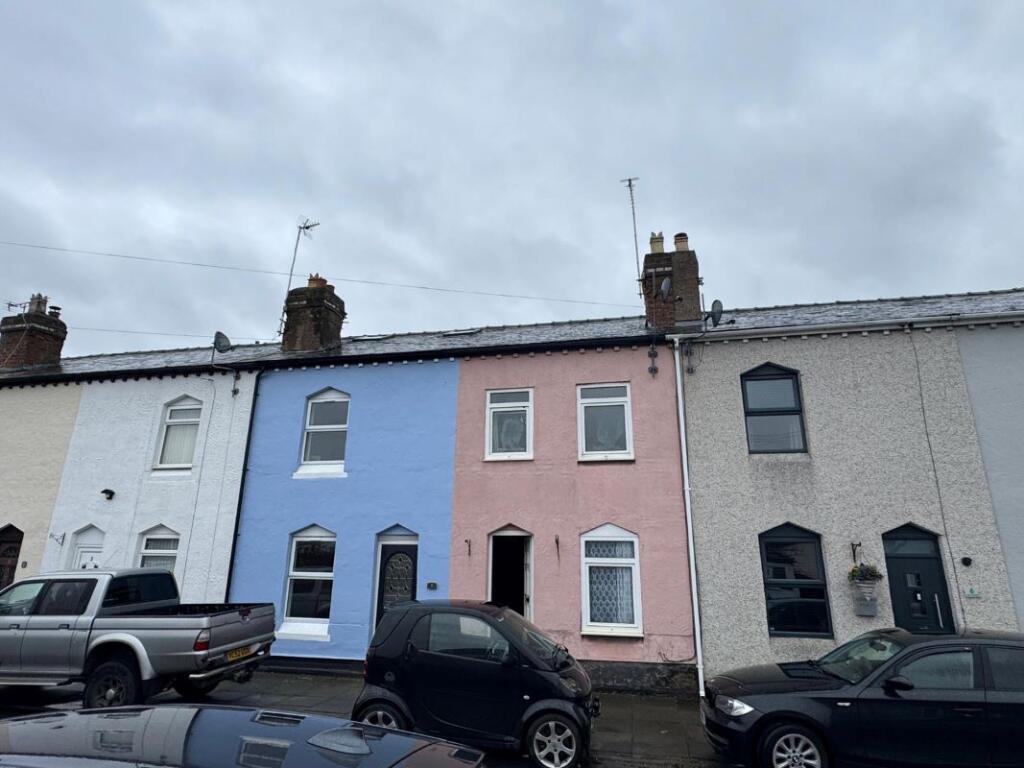 Main image of property: 5 New Street, Little Neston, Neston, Merseyside, CH64 0TE