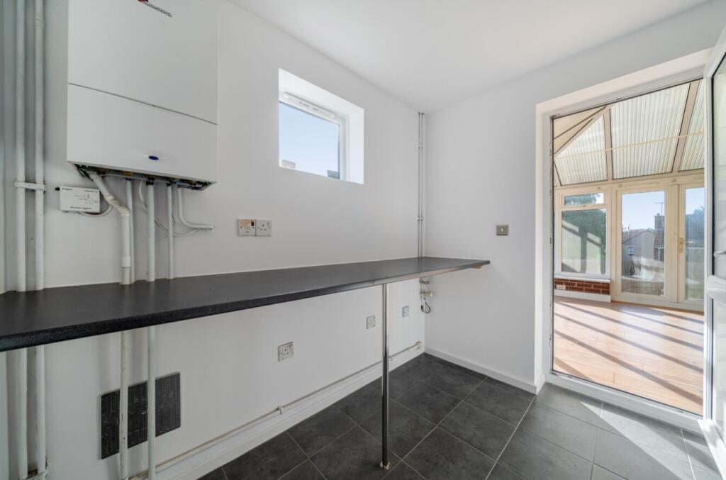House in Nottingham, Wollaton Vale - More