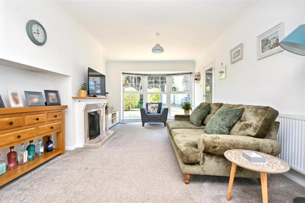 House in Eastbourne, East Sussex - View 3