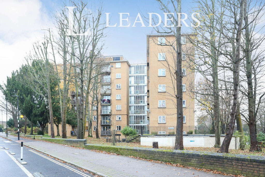 Main image of property: Flat 37 Countisbury House, Crescent Wood Road, SE26