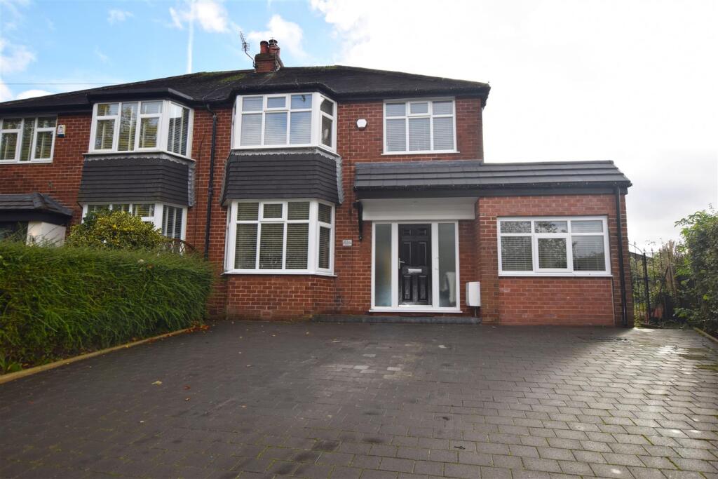Main image of property: Kingsway, Alkrington, Manchester