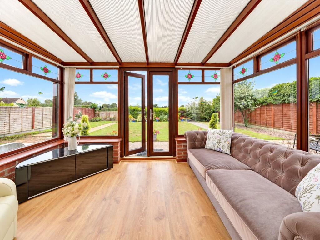 House in Malvern Hills, Holt - More