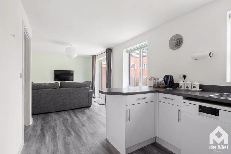 Slad Way, Cheltenham, Gloucestershire, GL52 photo 4