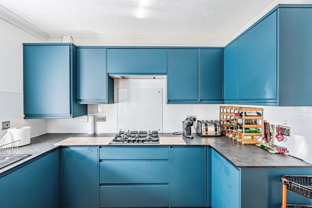 House in Eastbourne, East Sussex - View 5