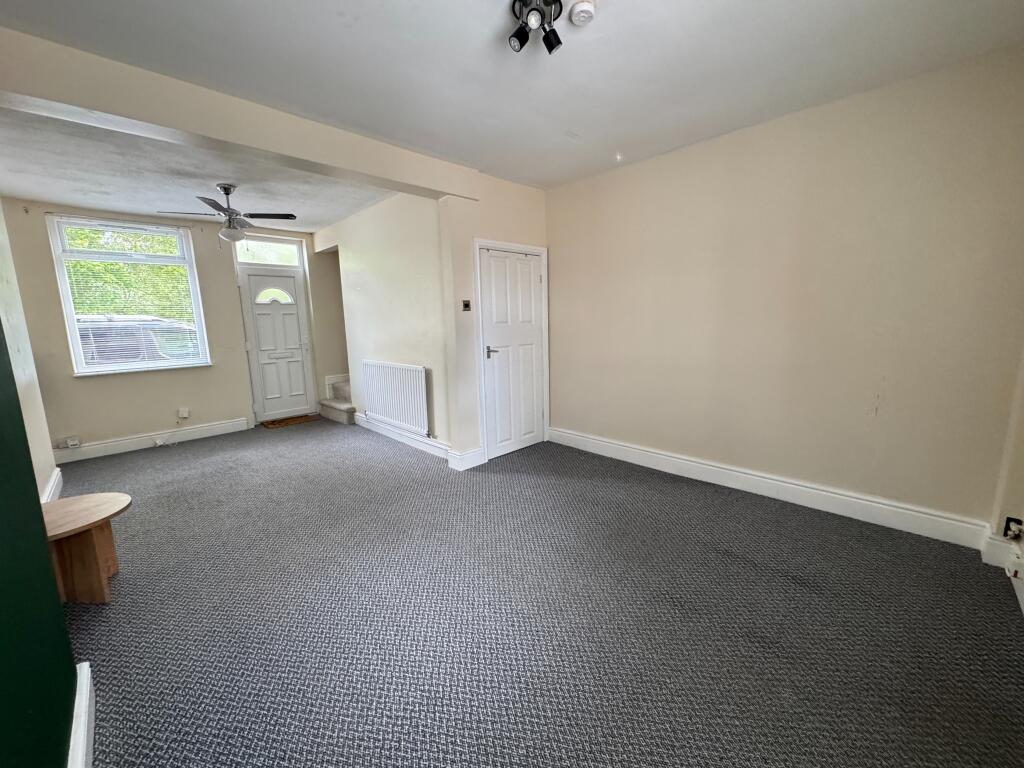 Main Street, Albert Village, Swadlincote, Derbyshire, DE11 photo 4
