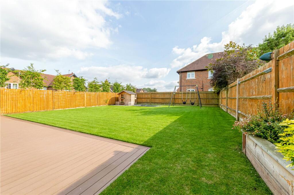 Additional image 28 of Meadow View, Redbourn, St. Albans, AL3