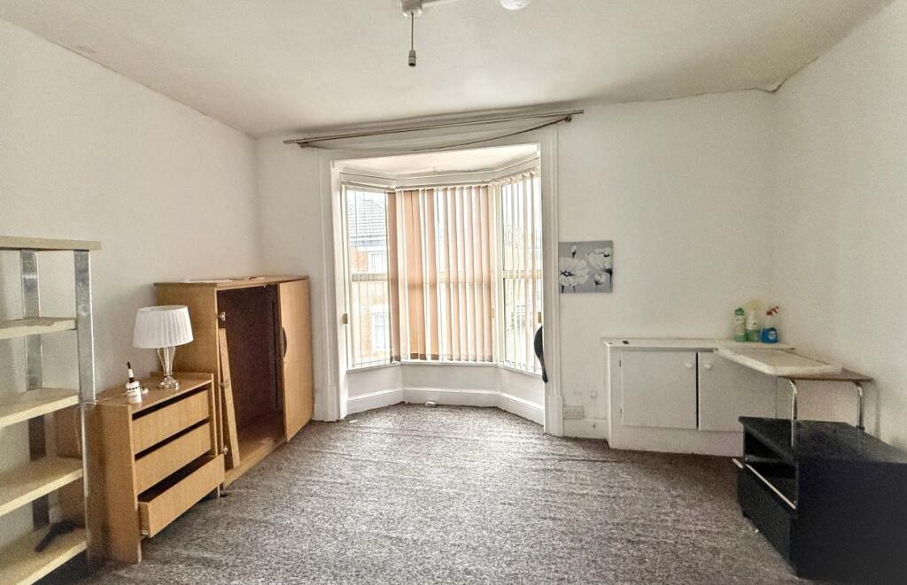 House in Portsmouth - View 3