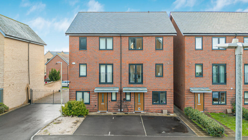 Main image of property: Tidman Road, Reading, RG2