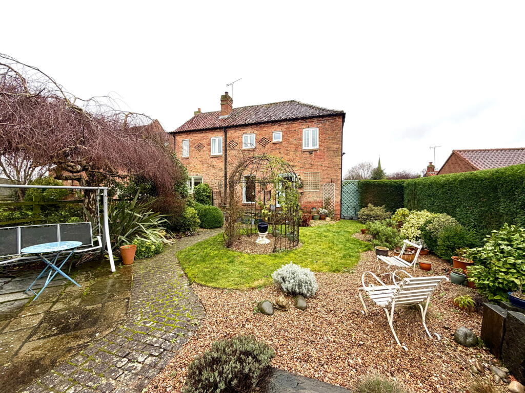 Low Road, Scrooby, Doncaster, DN10 6AG photo 4