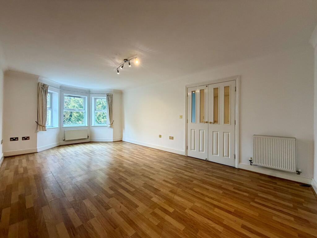 Main image of property: Lillington Road, Leamington Spa