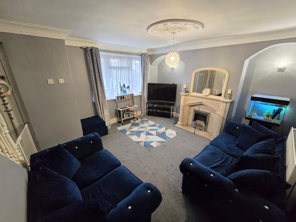 House in Walsall, West Midlands - View 2