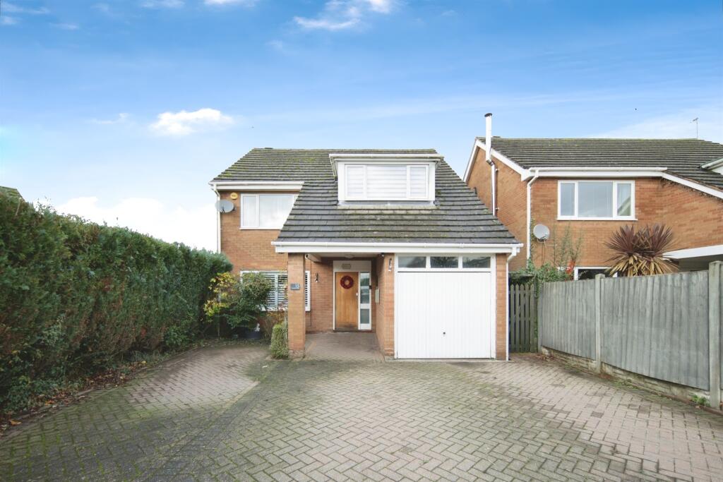 4-bed detached on Rushton Close, Balsall Common, £539,000