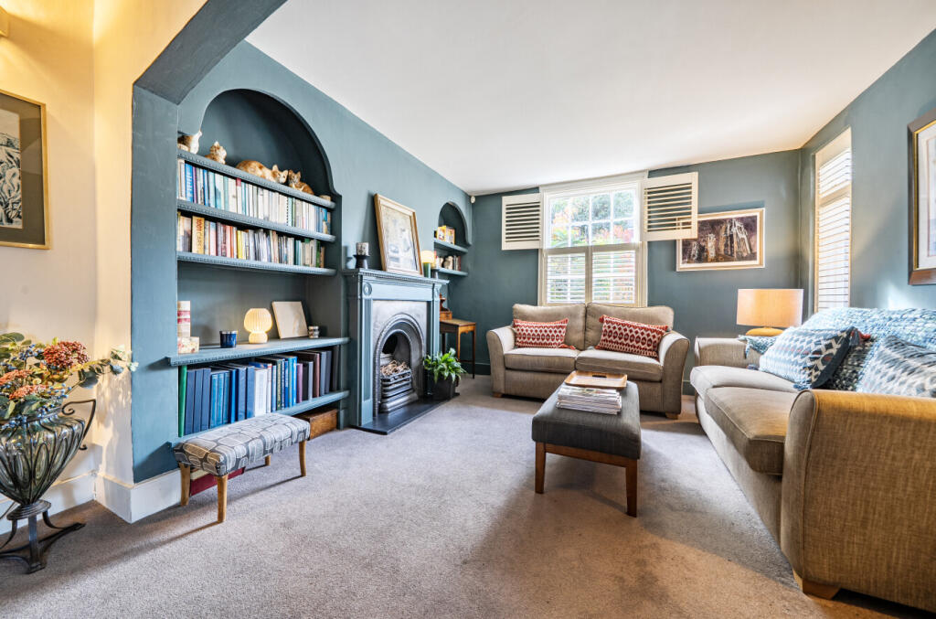 House in London - View 2