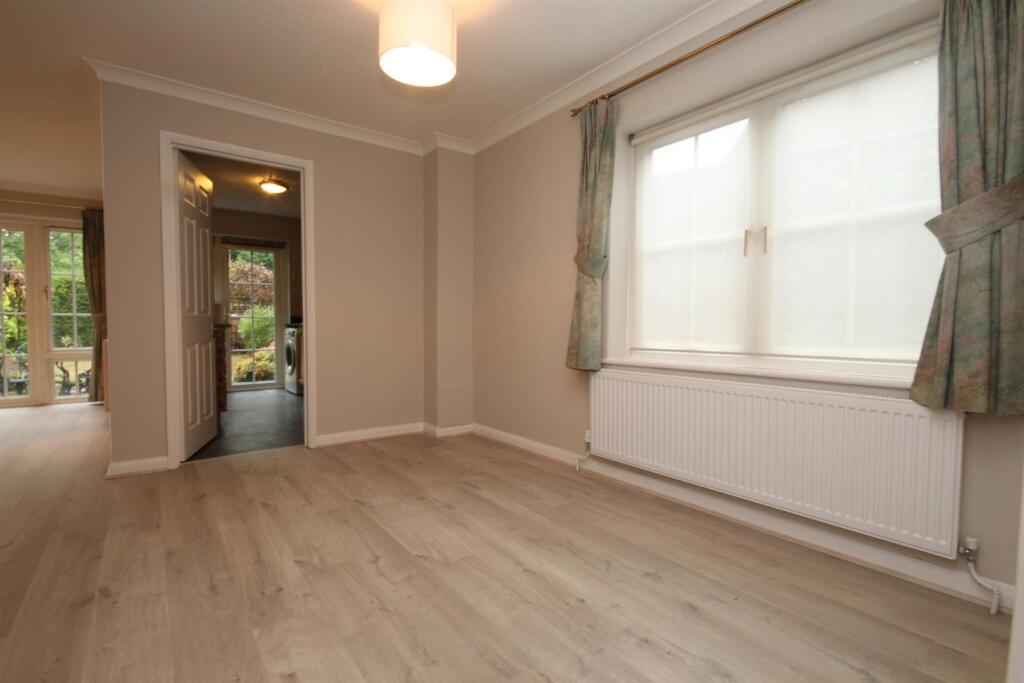 House in Maidenhead, Fishery - View 4