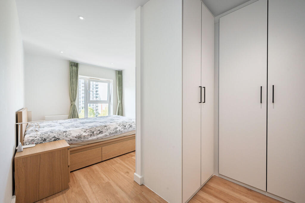 Apartment in London - View 5