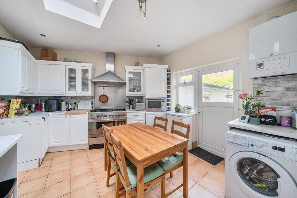 Grand Drive, Raynes Park, London, SW20 photo 2