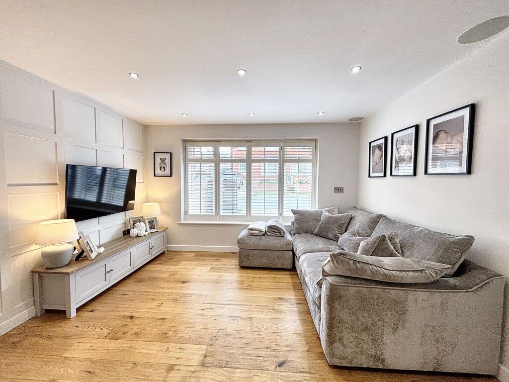 Lambton Road, Worsley, M28 photo 2