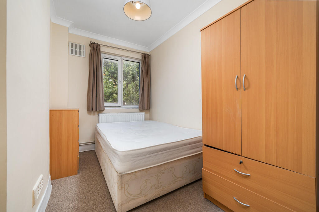 Apartment in London - View 5