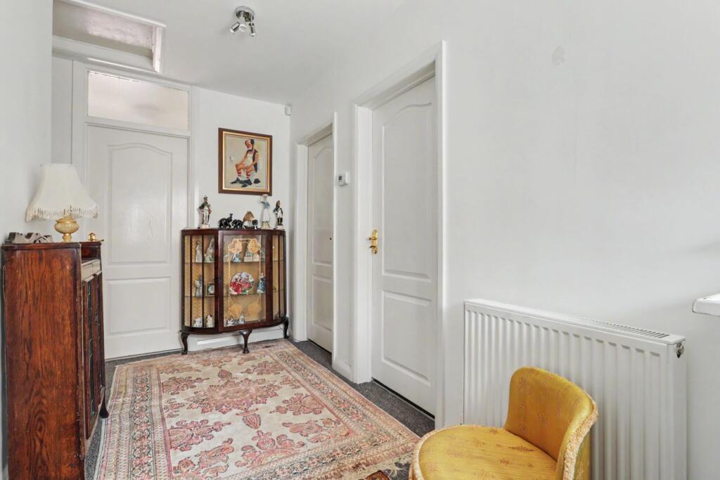 House in Southend-on-Sea - View 3