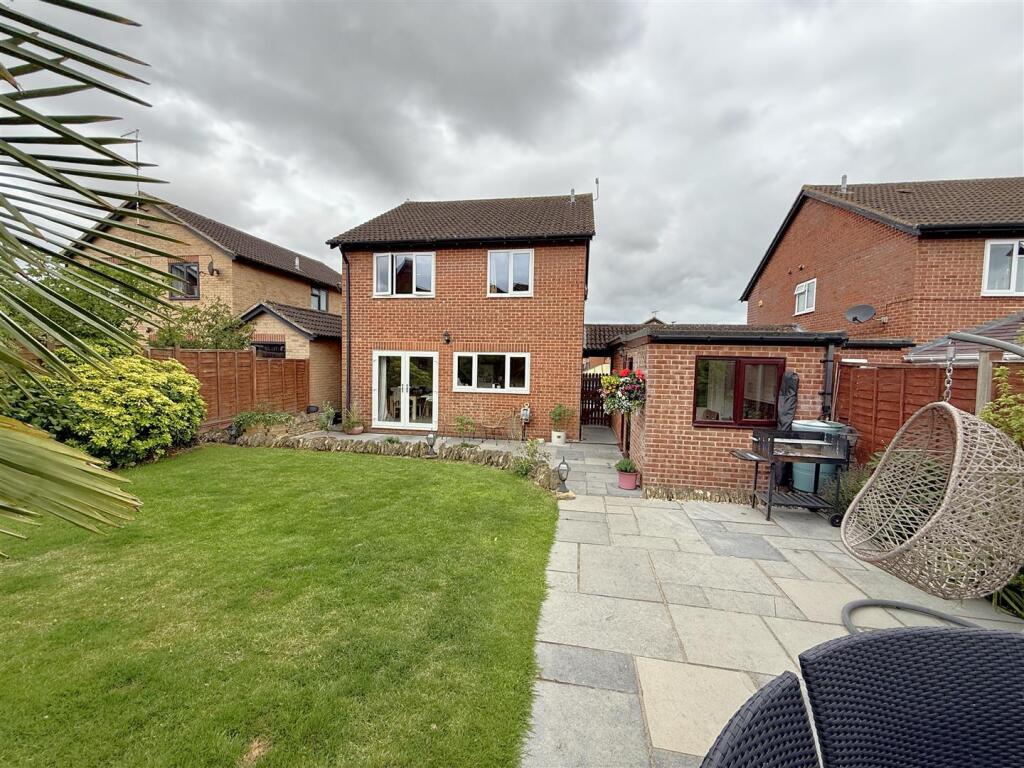 4-bed detached on Pincoate, Highnam, £399,995