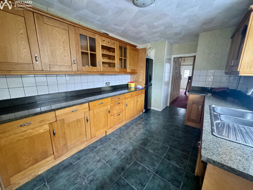 3-bed terraced on Greenfield Terrace, Holyhead, Anglesey, LL65, £145,000
