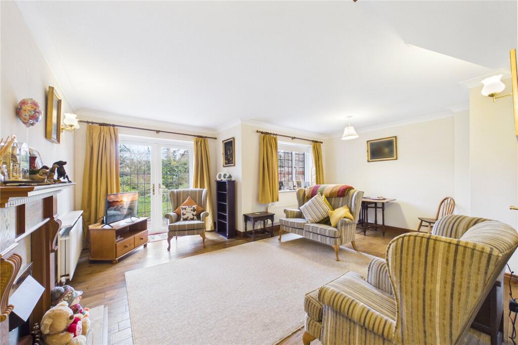 Elisha Place, Sarum Road, Tadley, Hampshire, RG26 photo 4