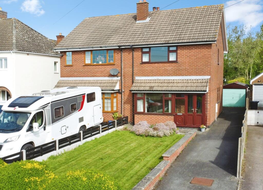 2-bed semi-detached on Ashby Road, Donisthorpe, DE12, £220,000