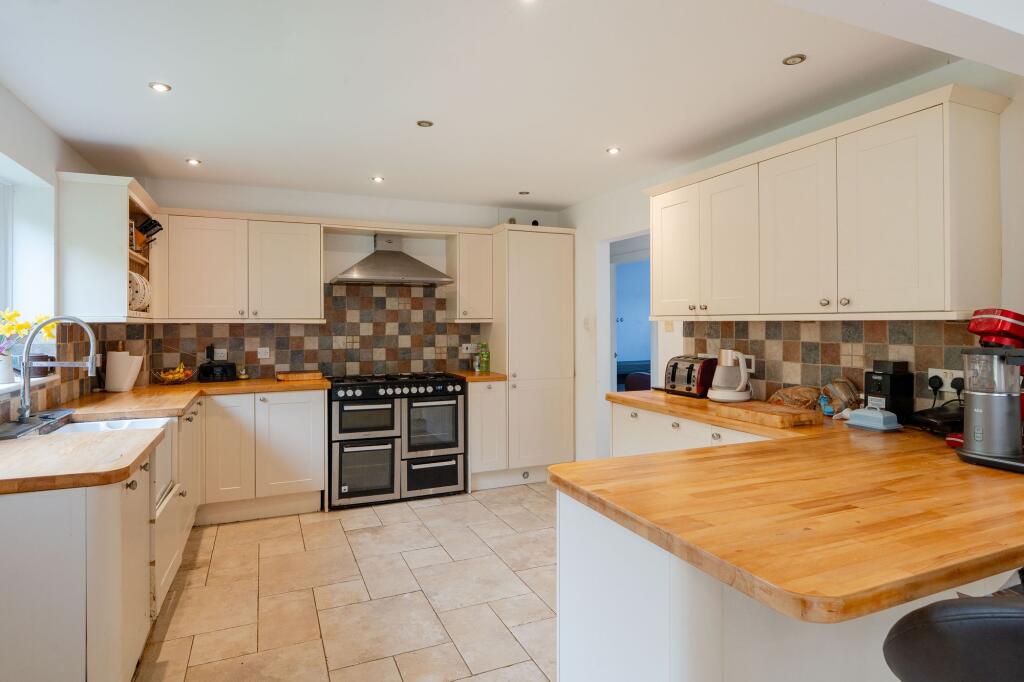 Wootton End, Stonesfield, OX29 photo 2