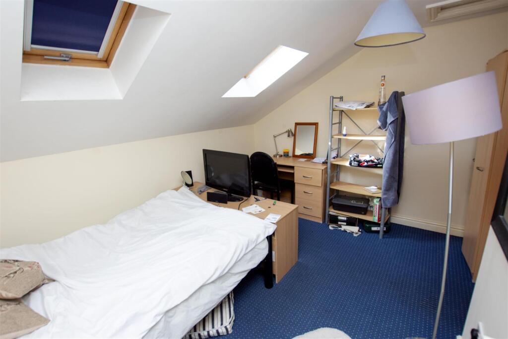 5 bedroom house for rent