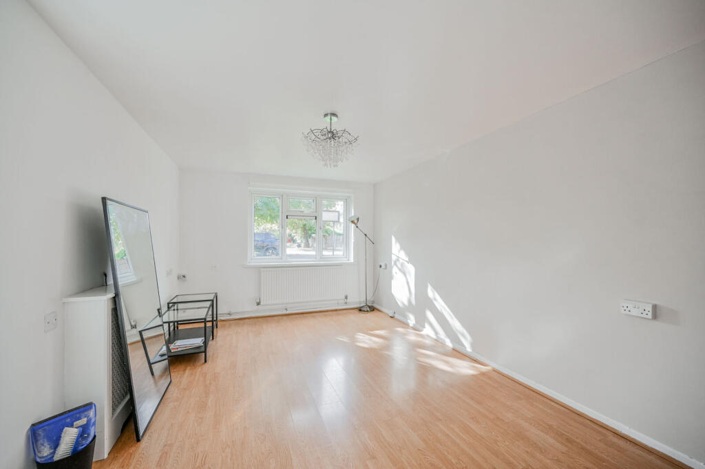 Apartment in London, Chingford - View 4