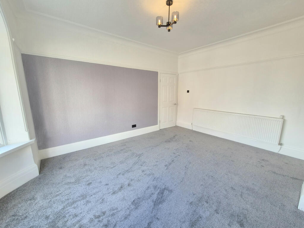 Edenvale Avenue,  Bispham, FY2 photo 3