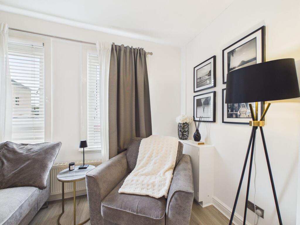 Apartment in Motherwell - View 4