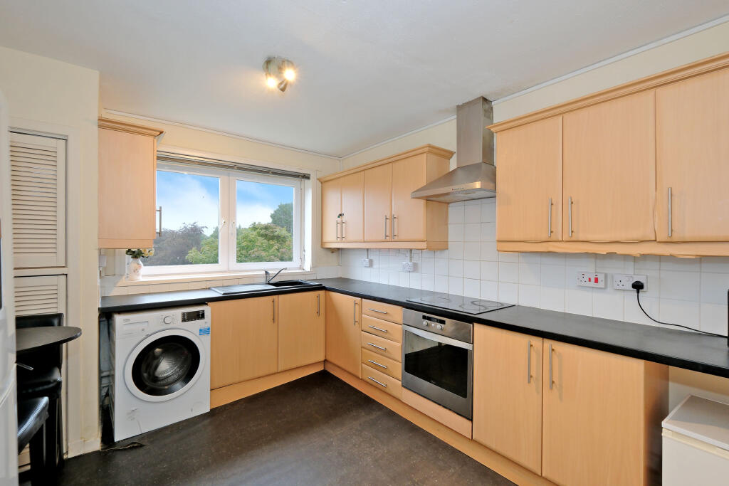 Main image of property: 42 Craigevar Place, Garthdee, Aberdeen, AB10