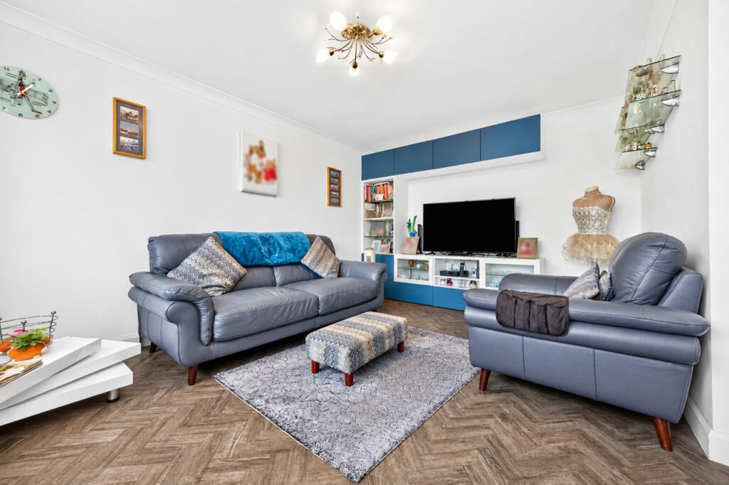 House in St Albans, St Stephen - More