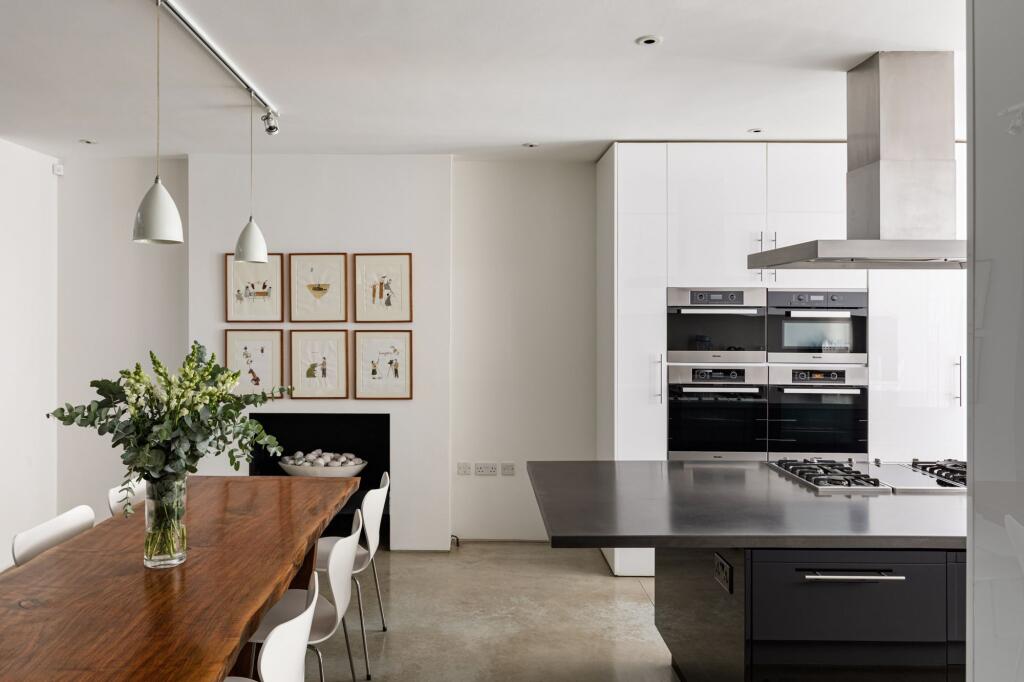 House in London - More