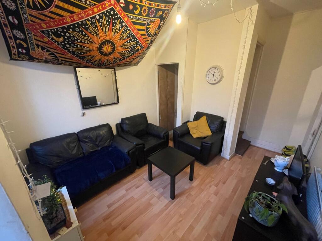 House in Leeds - View 4