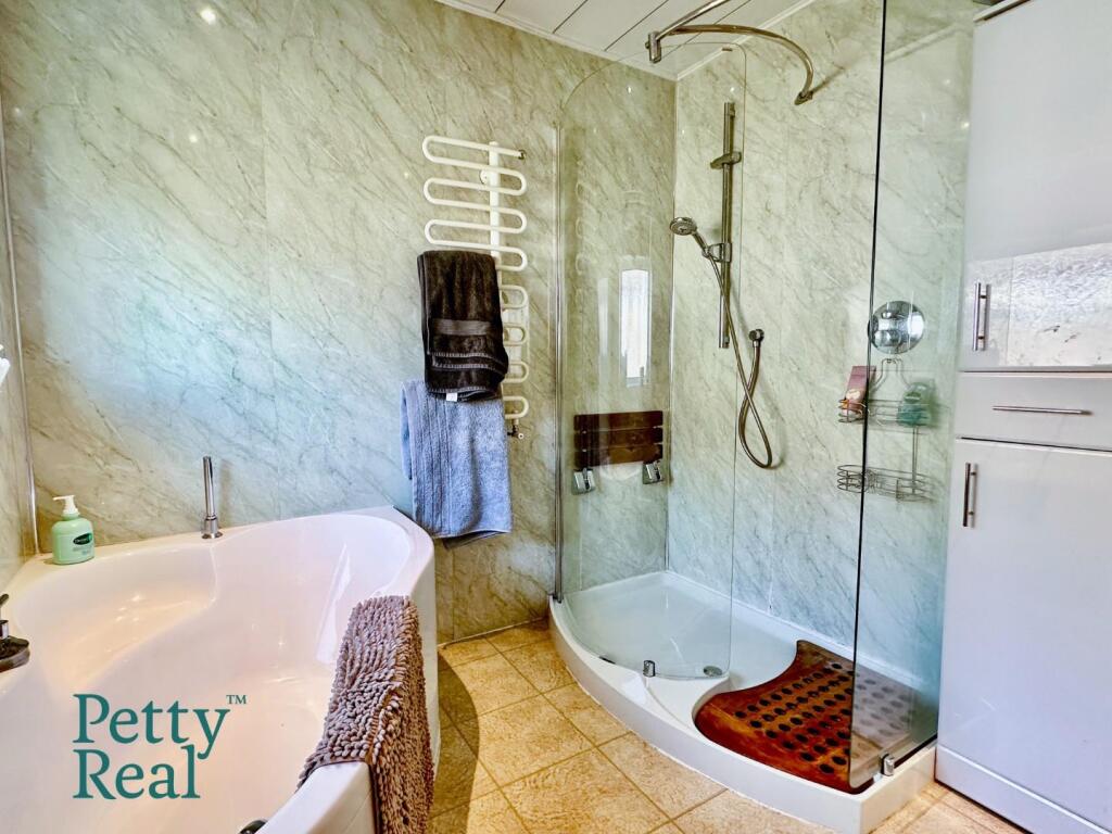 Additional image 8 of Wheatley Lane Road, Fence