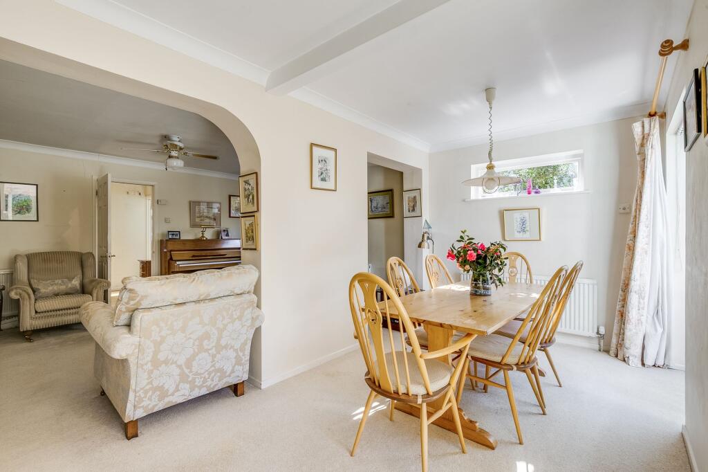 Ampthill Road, Maulden, MK45 photo 4