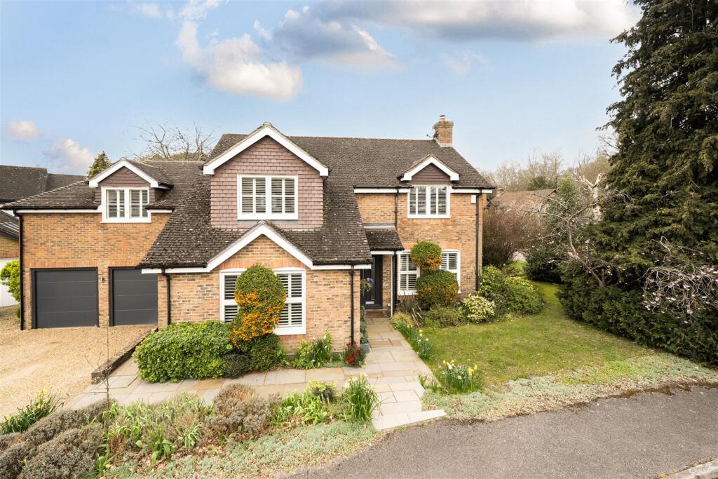 Main image of property: Japonica Close, Wokingham, Berkshire, RG41 4XJ