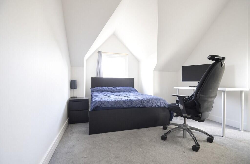 House in Twickenham - View 4