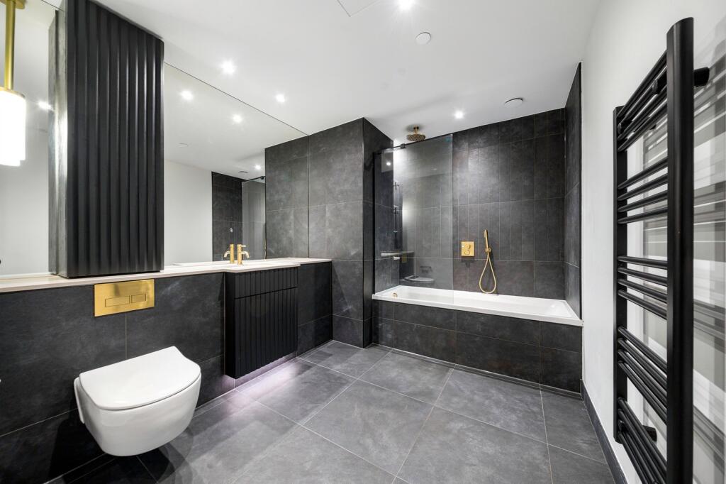 Apartment in London - View 5
